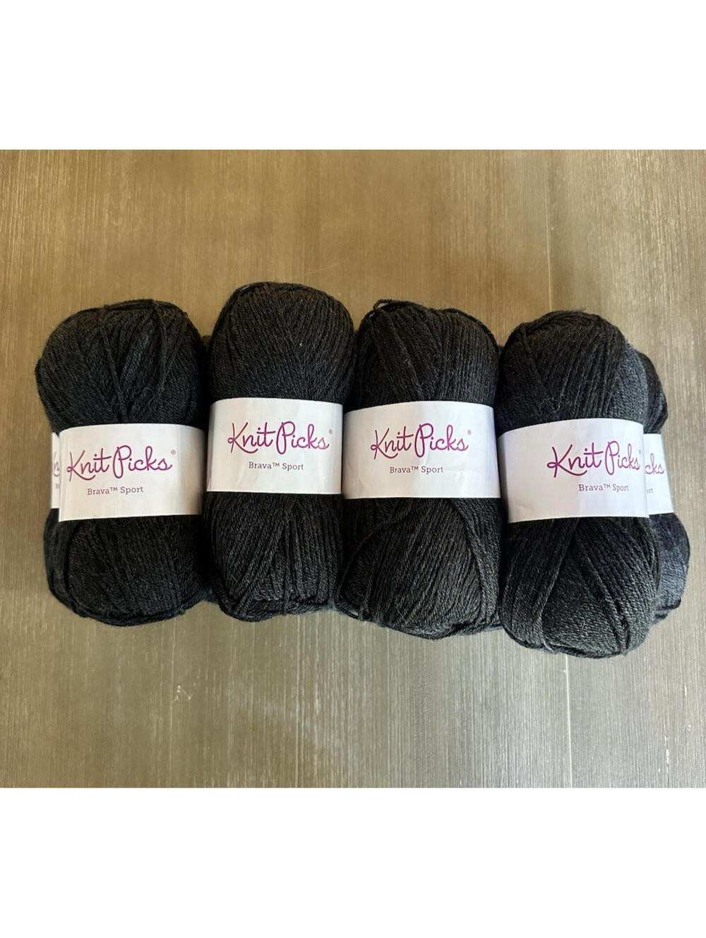 LOT Knit Picks Asphalt Heather Bravo Sport 273 yards, Premium Acrylic, 9 skiens